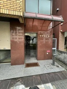 山田ビルの外観