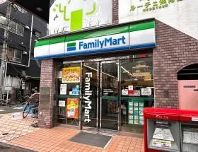 ファミリーマート