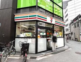 セブンイレブン