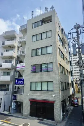 NNビルの外観