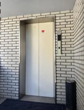 NNビルの外観