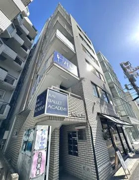 NNビルの外観