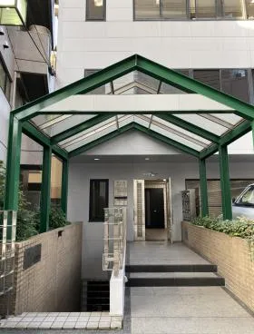 祐ビルの外観