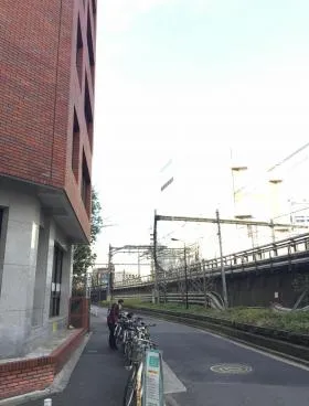 西新宿752(旧東信新宿)ビルの外観