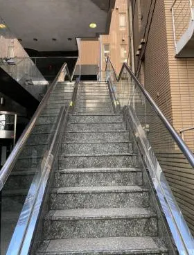 オークヒルズの外観