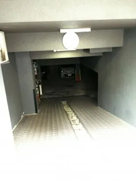 白善ビルの外観
