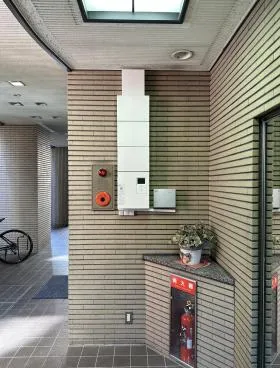 百百代ビルの外観