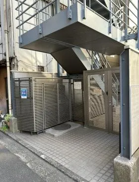 築地パークビルの外観