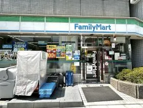 ファミリーマート