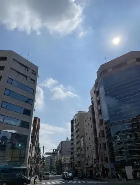 永源ビルの外観