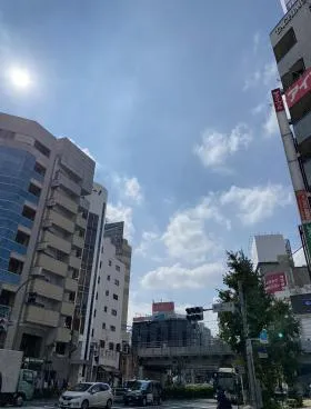 永源ビルの外観