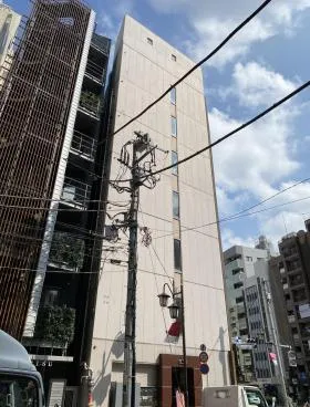 永源ビルの外観