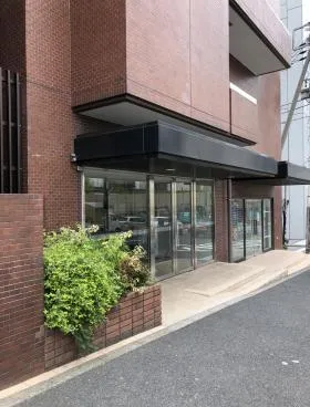 東日ビルの外観