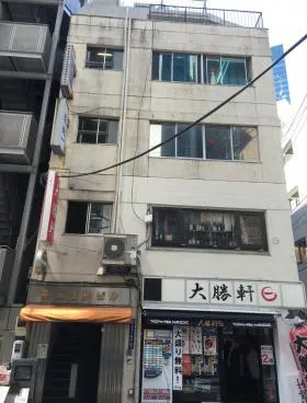 第2窪島ビルの外観