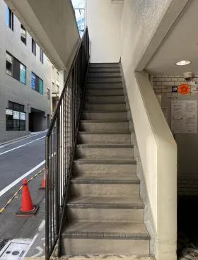 川名ビルの外観