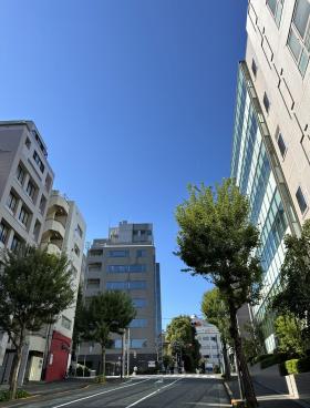 九段スカイビルの外観