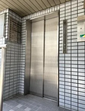 エトワールUビルの外観