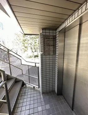 エトワールUビルの外観