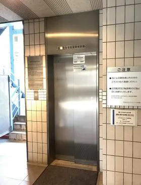 第1ミネギシビルの外観