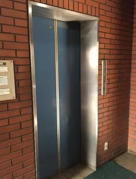 山口ビルの外観