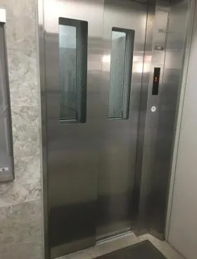 Andoビルの外観