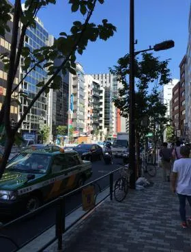 ナルセビルディングの外観