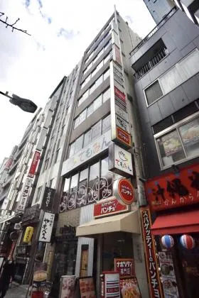 窪島ビルの外観