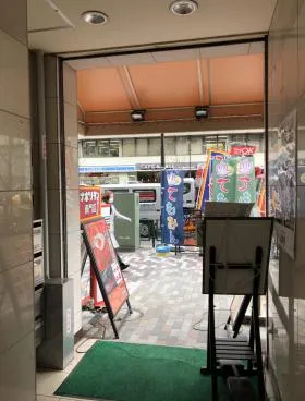 窪島ビルの外観