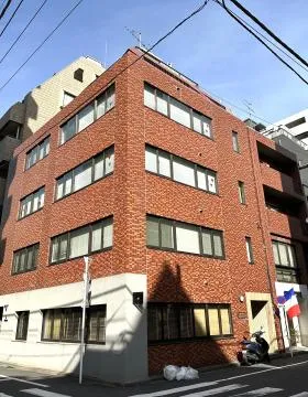 ダイアビルの外観