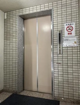 ダイアビルの外観