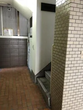 ナカヤビルの外観