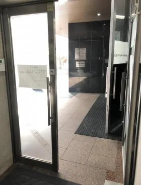 新装大橋(旧ビューネ蛎殻町)ビルの外観