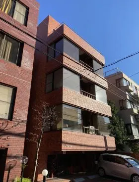 リブ青山ビルの外観