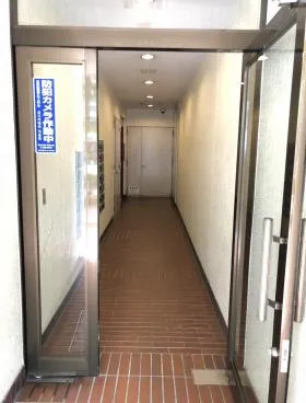 エム・エフ青山ビルの外観