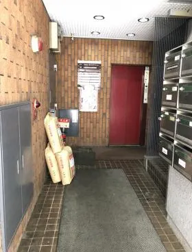 三雄ビルの外観