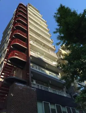 千駄ヶ谷フラワーマンションの外観