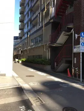 千駄ヶ谷フラワーマンションの外観