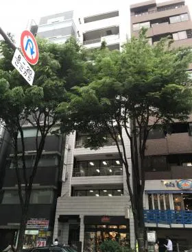 宮益坂STビルの外観