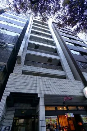宮益坂STビルの外観