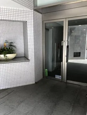 DSビルの外観
