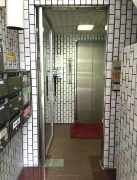 宮益坂センスビルの外観