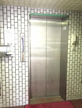 宮益坂センスビルの外観