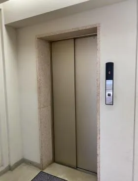 森ビルの外観