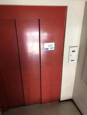 Kビルの外観