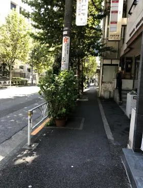 青山ポニーハイム1ビルの外観