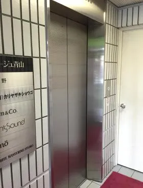 ラ・ネージュ青山の外観