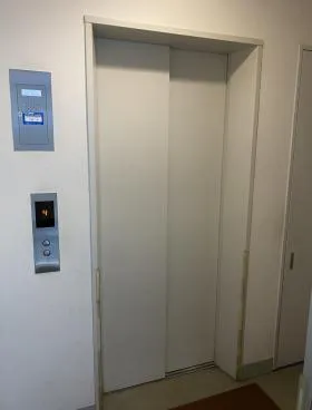 青山TNビルの外観