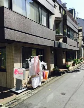 鈴木ビルの外観