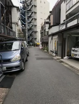 第1本間ビルの外観