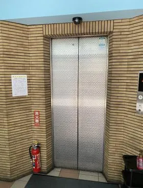 TOMOEビルの外観